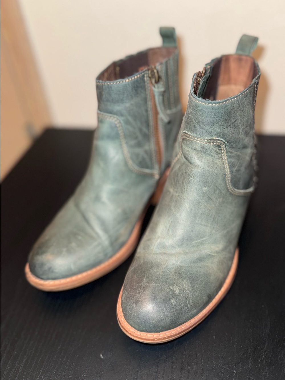 Soft - Distressed Green Leather Ankle Booties with Side Zip